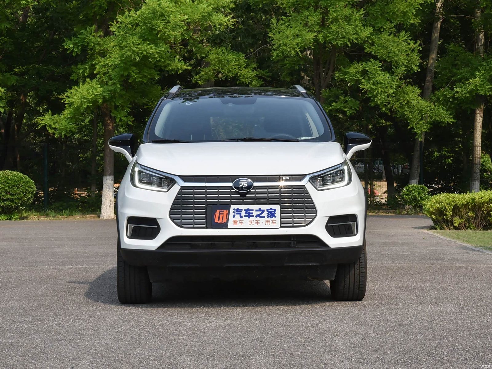 BYD Yuan First Generation Legacy Reference 2016 — экстерьер, вид спереди, рынок China archive exact-specification reference