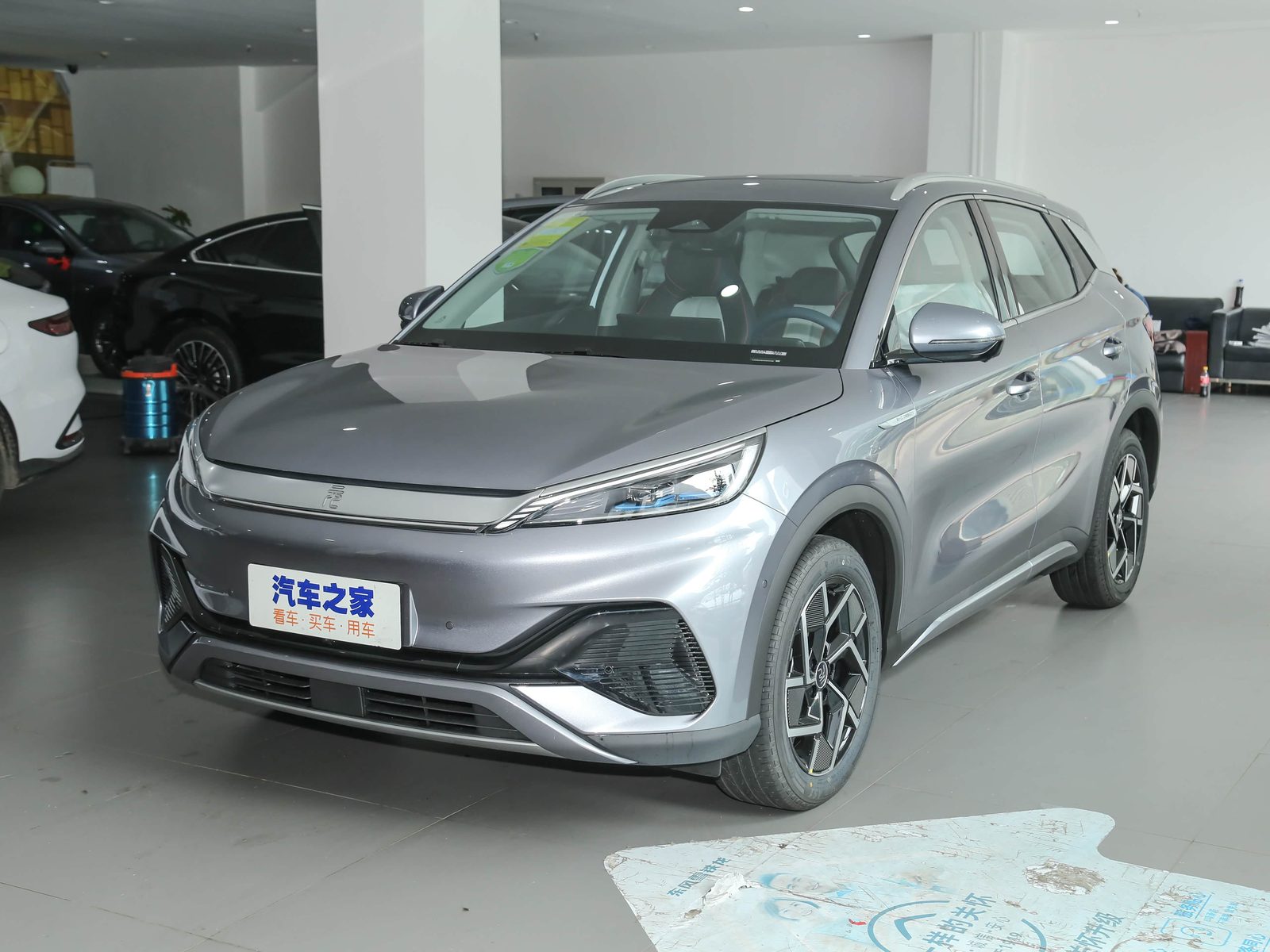 BYD Yuan Plus China First Generation Reference 2022 — главное фото модели, экстерьер, вид спереди 3/4, рынок China exact-trim generation reference