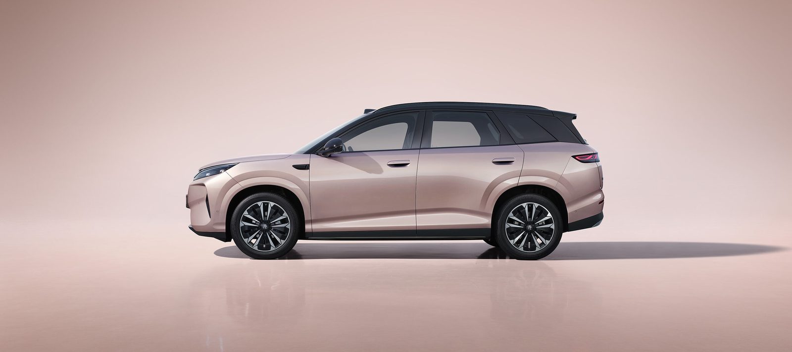 BYD Yuan Plus Third Generation EV 2026 — экстерьер, вид сбоку, рынок China