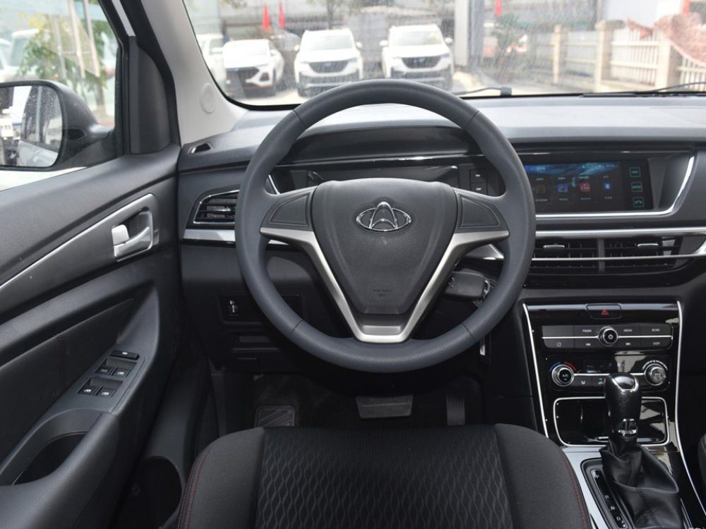 Changan Auchan A600 EV / Changxing EV 2019 — главное фото модели, интерьер, передняя панель, рынок internal_mvp