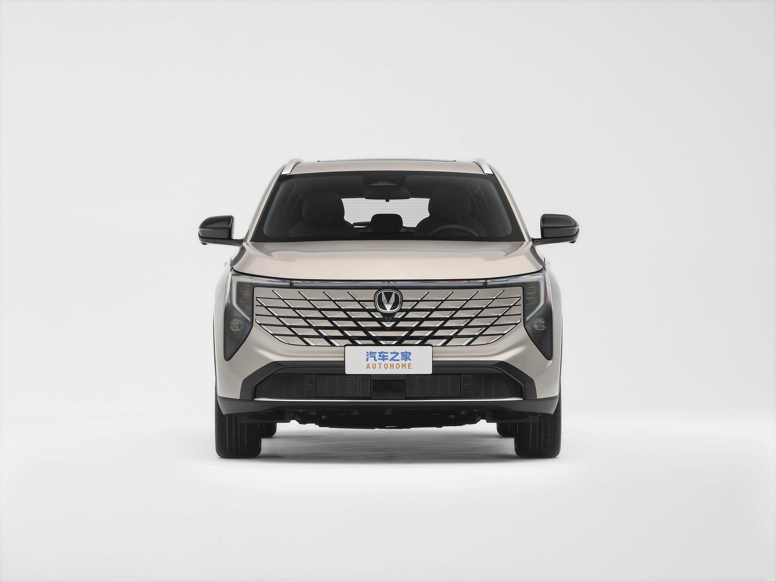 Changan CS55 Plus Blue Whale Super Hybrid 2026 — экстерьер, вид спереди, рынок China