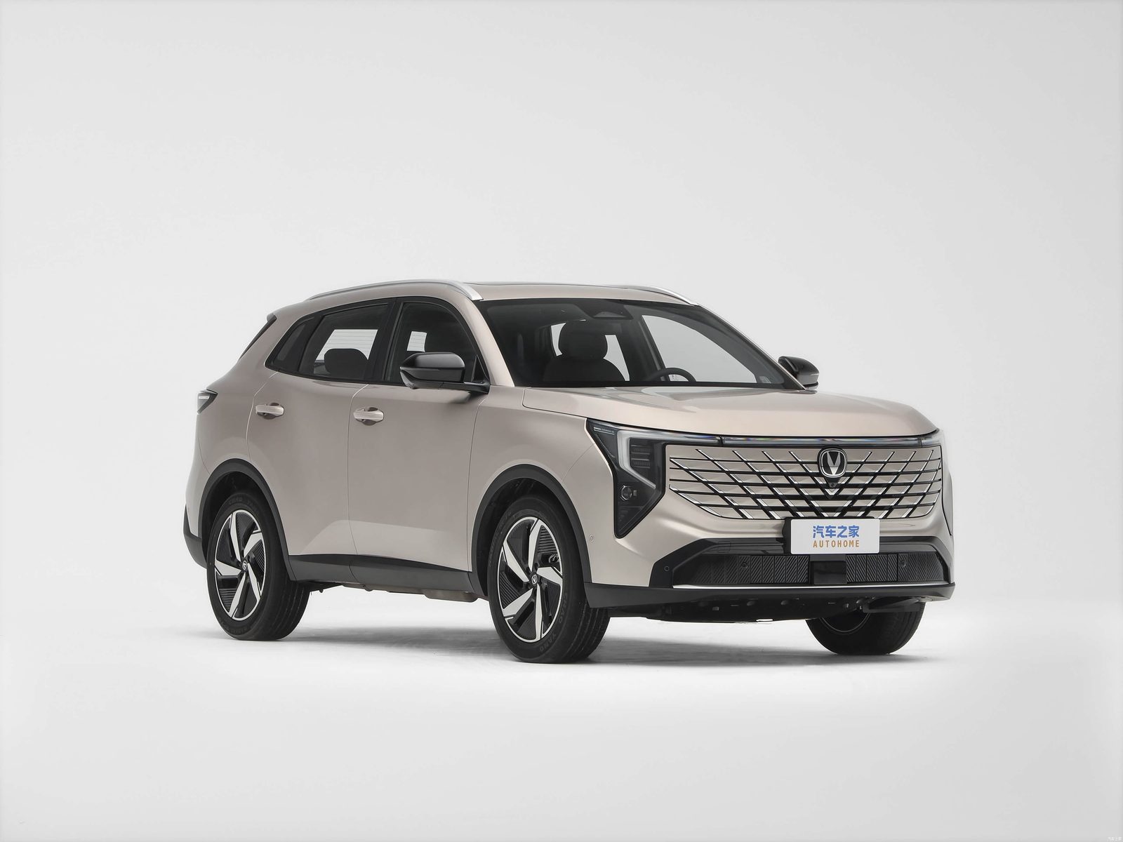 Changan CS55 Plus Blue Whale Super Hybrid 2026 — экстерьер, rear three quarter left, рынок China