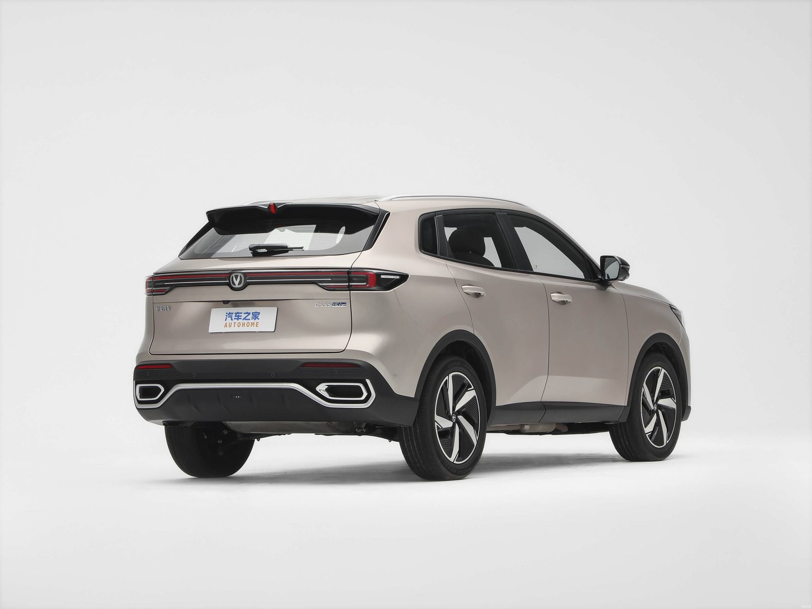 Changan CS55 Plus Blue Whale Super Hybrid 2026 — экстерьер, rear three quarter left alt, рынок China