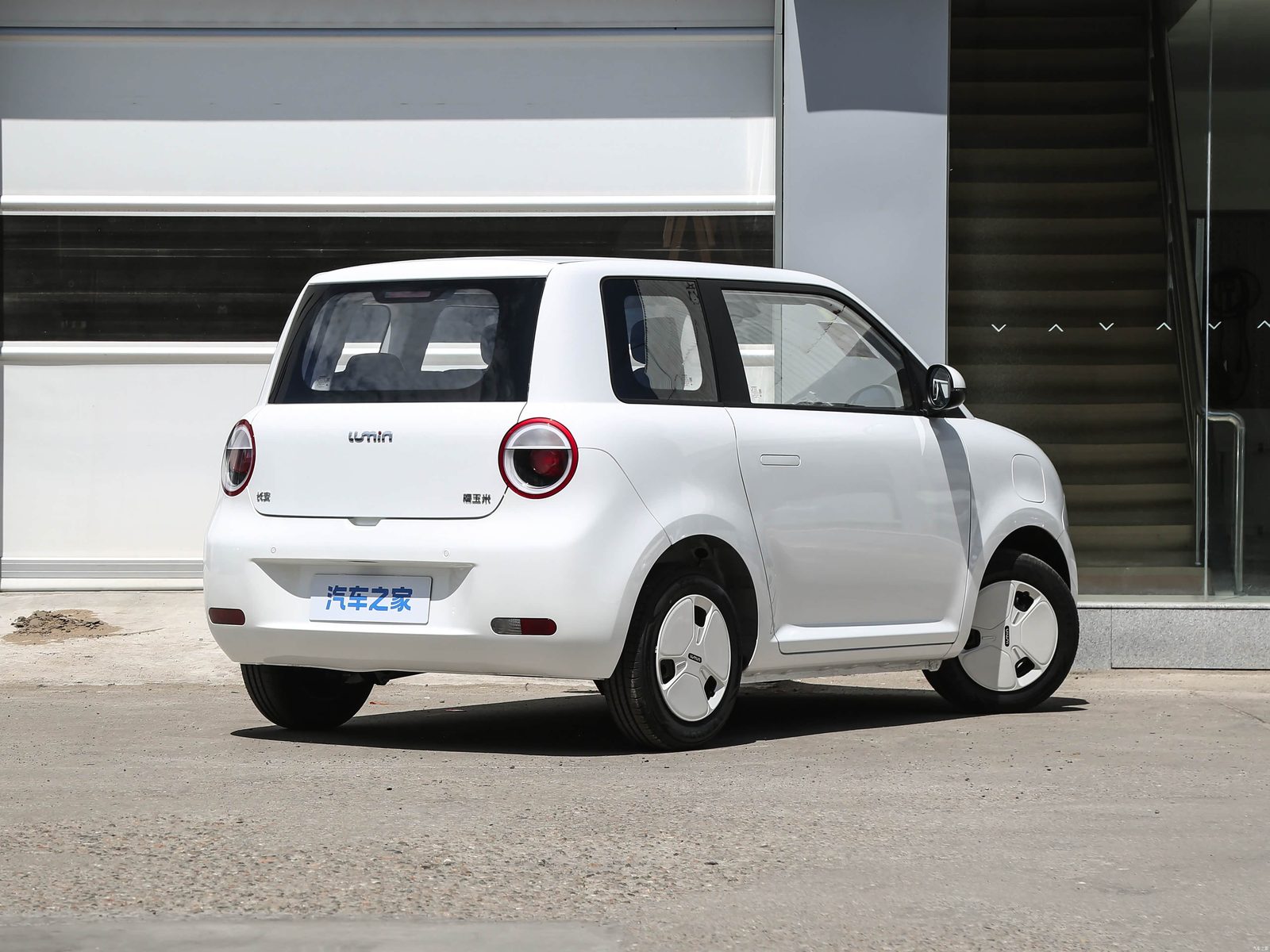 Changan Lumin EV 2022 — экстерьер, вид сзади 3/4, рынок china