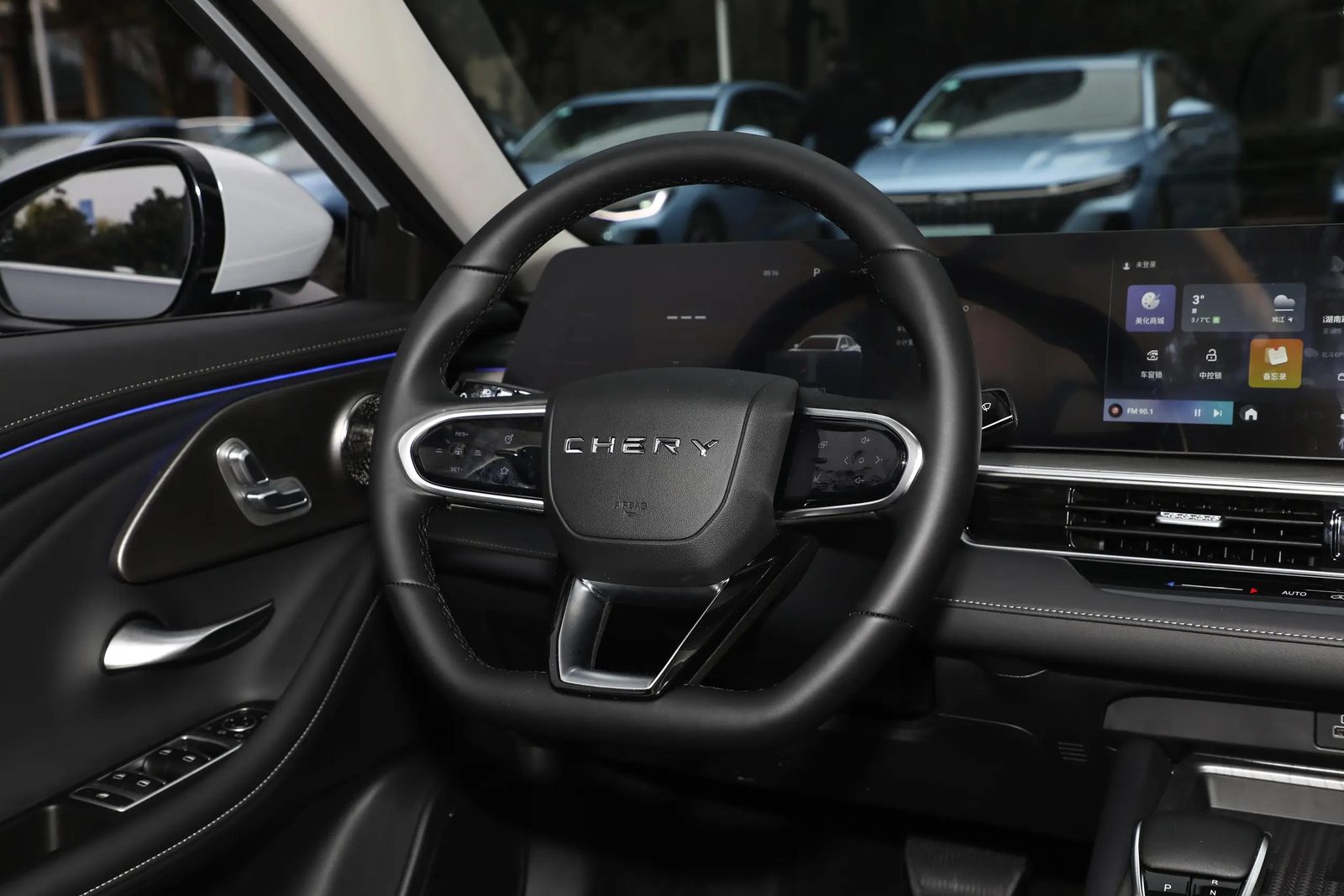 Chery Group Fulwin T8 C-DM 2025 — интерьер, второй ряд сидений, рынок internal_mvp