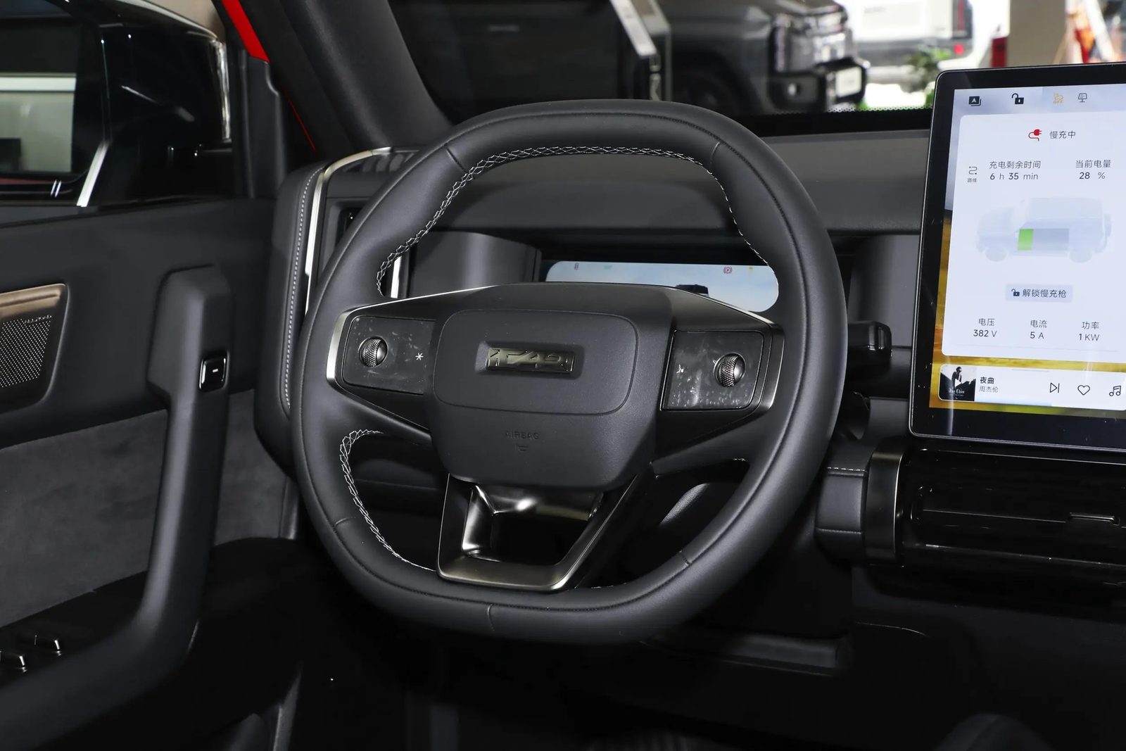 Chery Group iCar 03T 2024 — интерьер, второй ряд сидений, рынок internal_mvp
