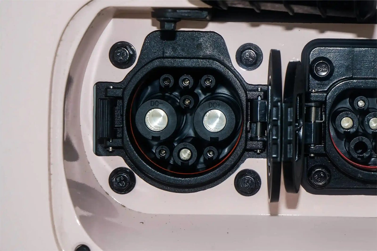 Chery Group Little Ant / eQ1 2026 — экстерьер, charge port, рынок internal_mvp