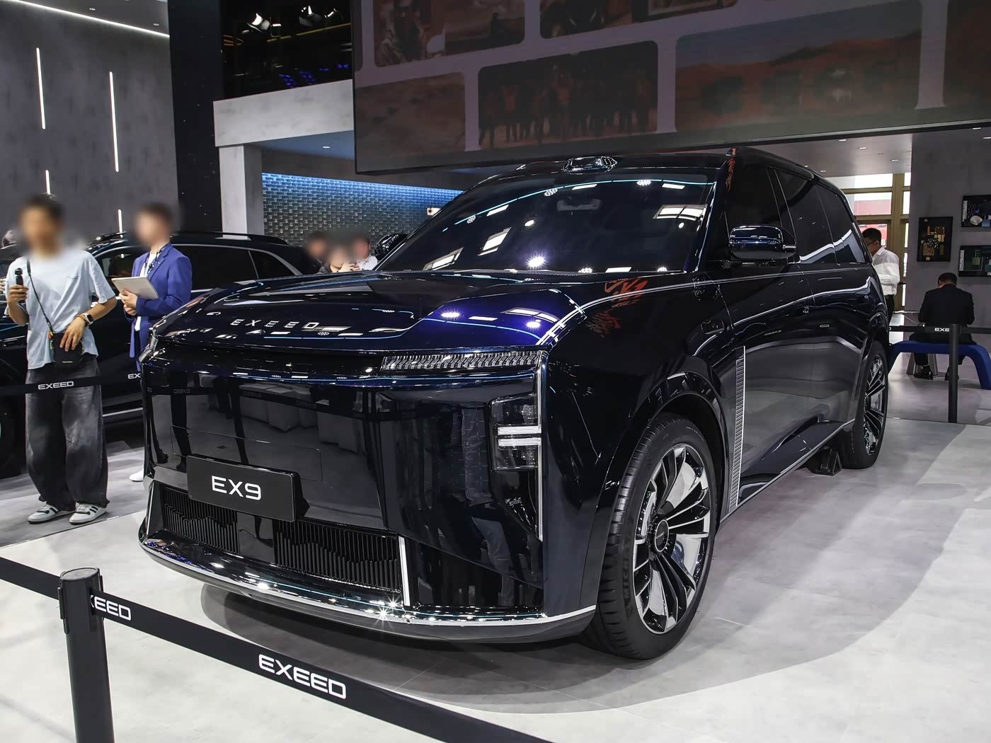 Chery Group Exeed EX9 Concept 2026 — главное фото модели, экстерьер, front three quarter show, рынок China 2026 concept / auto-show reference