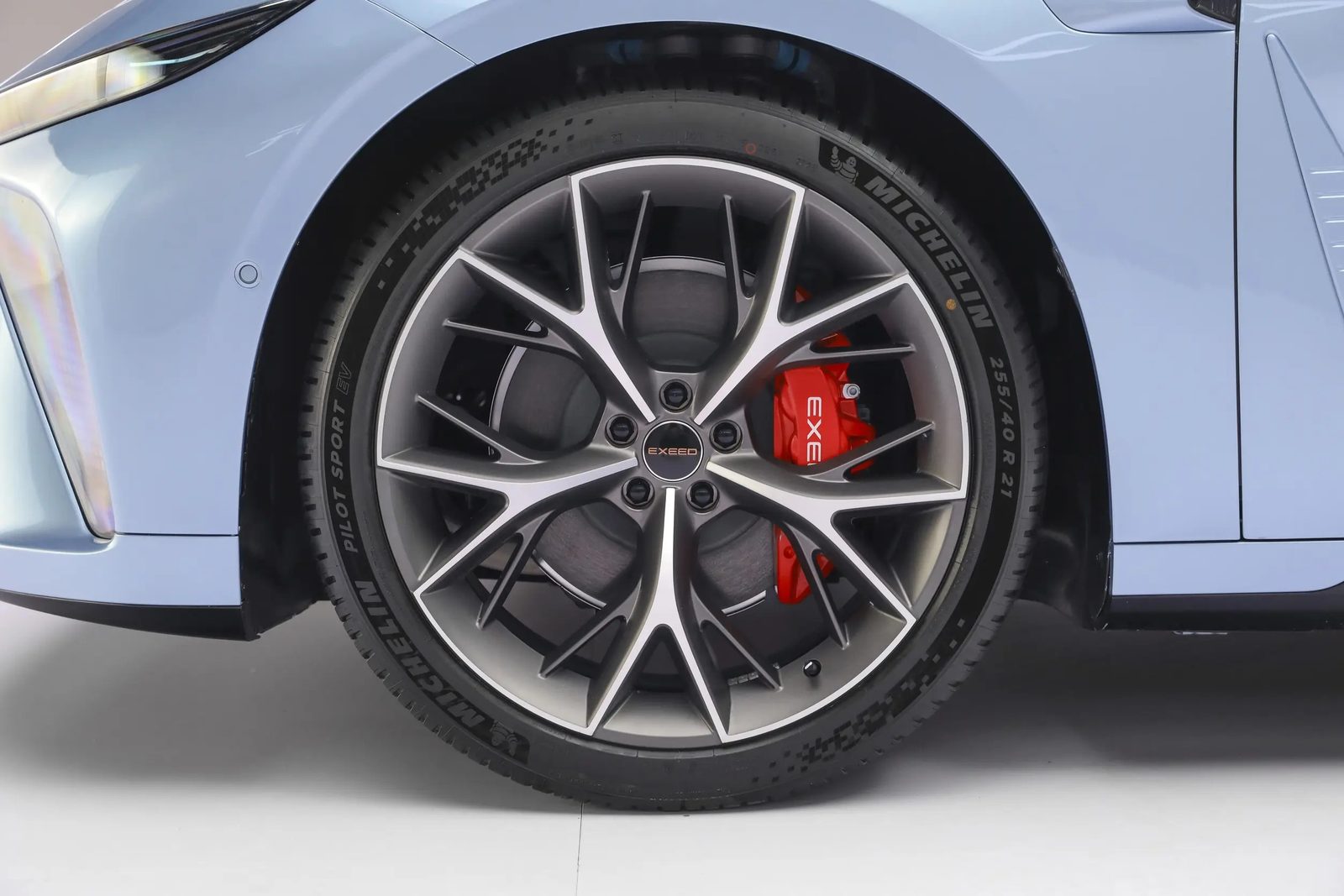Chery Group Exeed Exlantix ES / Sterra ES EREV 2023 — экстерьер, wheel detail, рынок China model-line reference