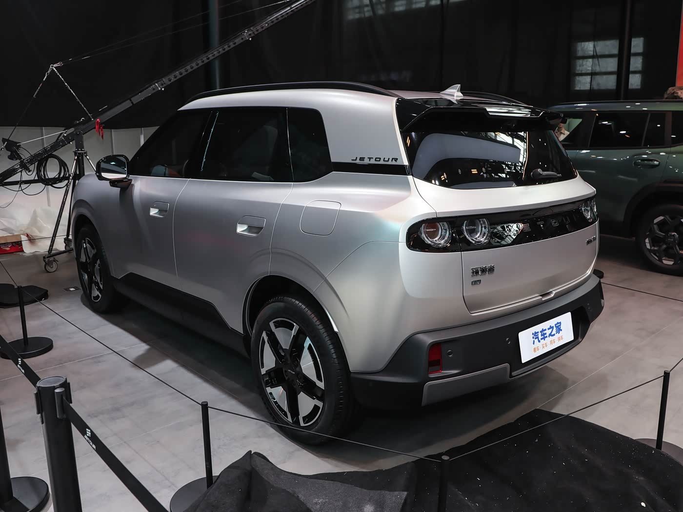 Chery Group Jetour Huanyouzhe EV 2026 — экстерьер, rear three quarter show, рынок China 2026 pre-sale auto-show reference