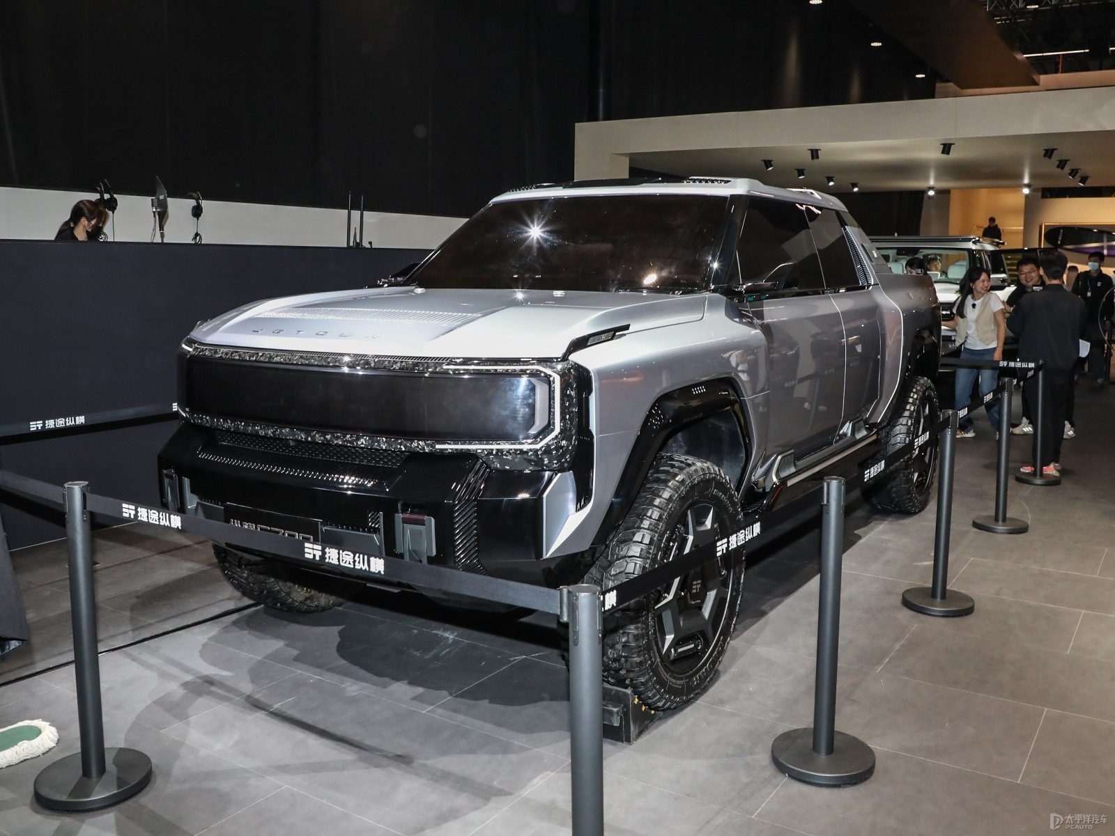 Chery Group Jetour Zongheng F700 PHEV — фото модели