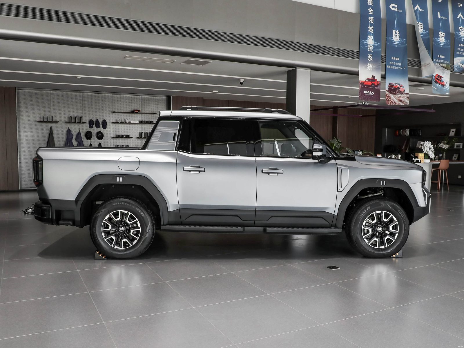 Chery Group Jetour Zongheng F700 PHEV 2026 — экстерьер, side profile opposite, рынок China