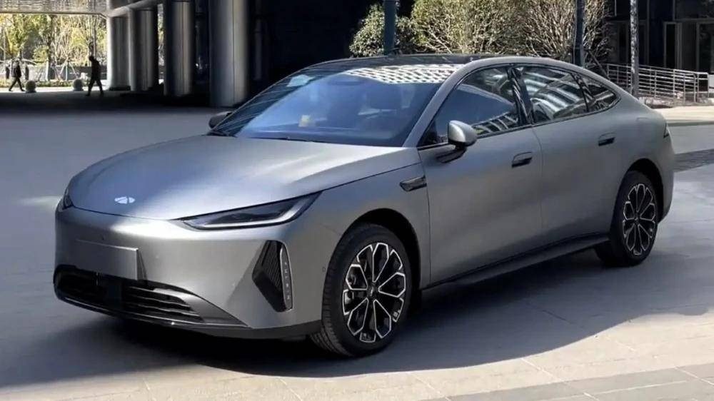Chery Group Arrizo 7 2026 — главное фото модели, экстерьер, front three quarter prelaunch, рынок China 2026 prelaunch reference
