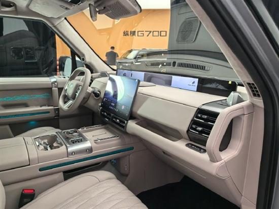 Chery Group Zongheng G700 2027 facelift PHEV 2026 — главное фото модели, интерьер, передняя панель, рынок CN / 2027 facelift