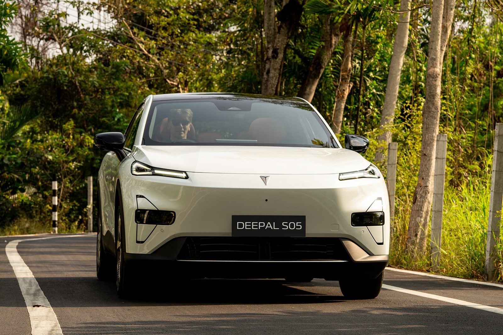 Deepal S05 BEV 2026 — экстерьер, вид спереди, рынок export/uk
