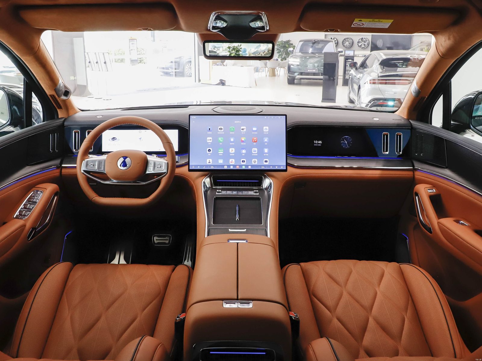 Denza N9 EV 2026 — главное фото модели, интерьер, передняя панель, рынок internal_mvp