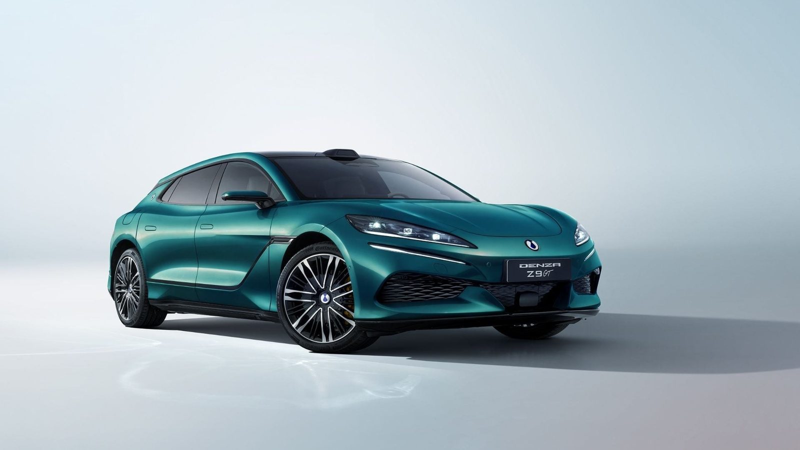 Denza Z9 GT EV 2024 — экстерьер, https://www.automotorsport.se/app/uploads/2026/03/denza-z9gt-europa-premiar-2026.jpg, рынок internal_mvp