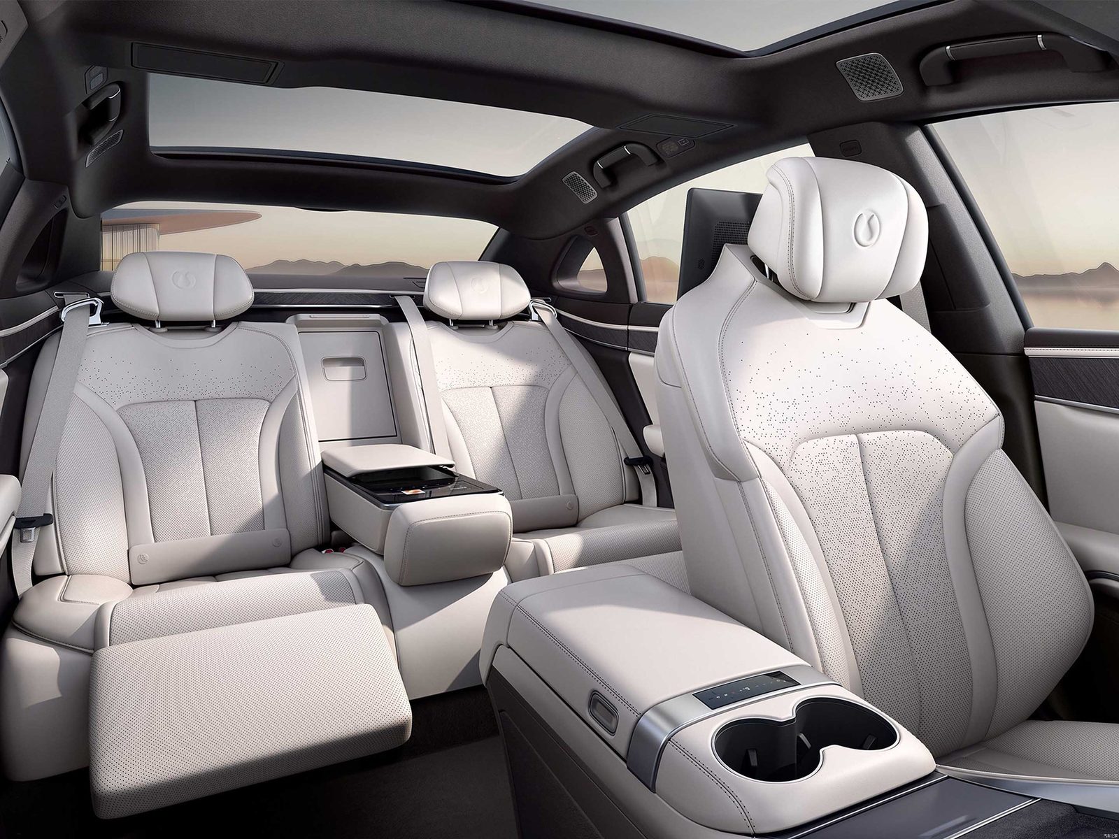 Denza Z9 EV 2024 — главное фото модели, интерьер, передняя панель, рынок internal_mvp