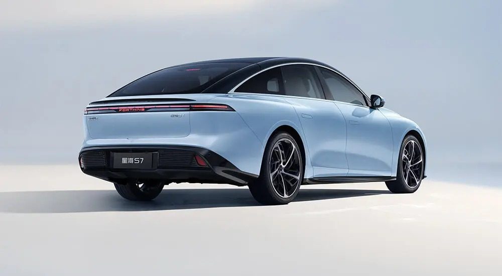 Dongfeng Forthing Xinghai S7 2026 — экстерьер, вид сзади 3/4, рынок global_export