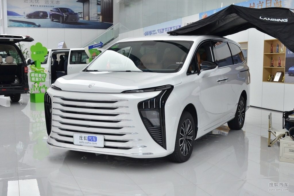Dongfeng Forthing Xinghai V9 PHEV 2026 — экстерьер, вид спереди 3/4, рынок internal_mvp