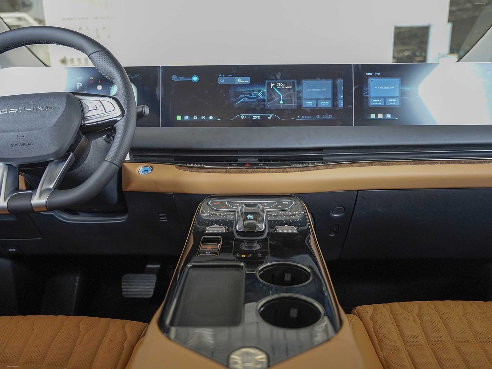 Dongfeng Forthing Xinghai V9 PHEV 2026 — главное фото модели, интерьер, передняя панель, рынок internal_mvp