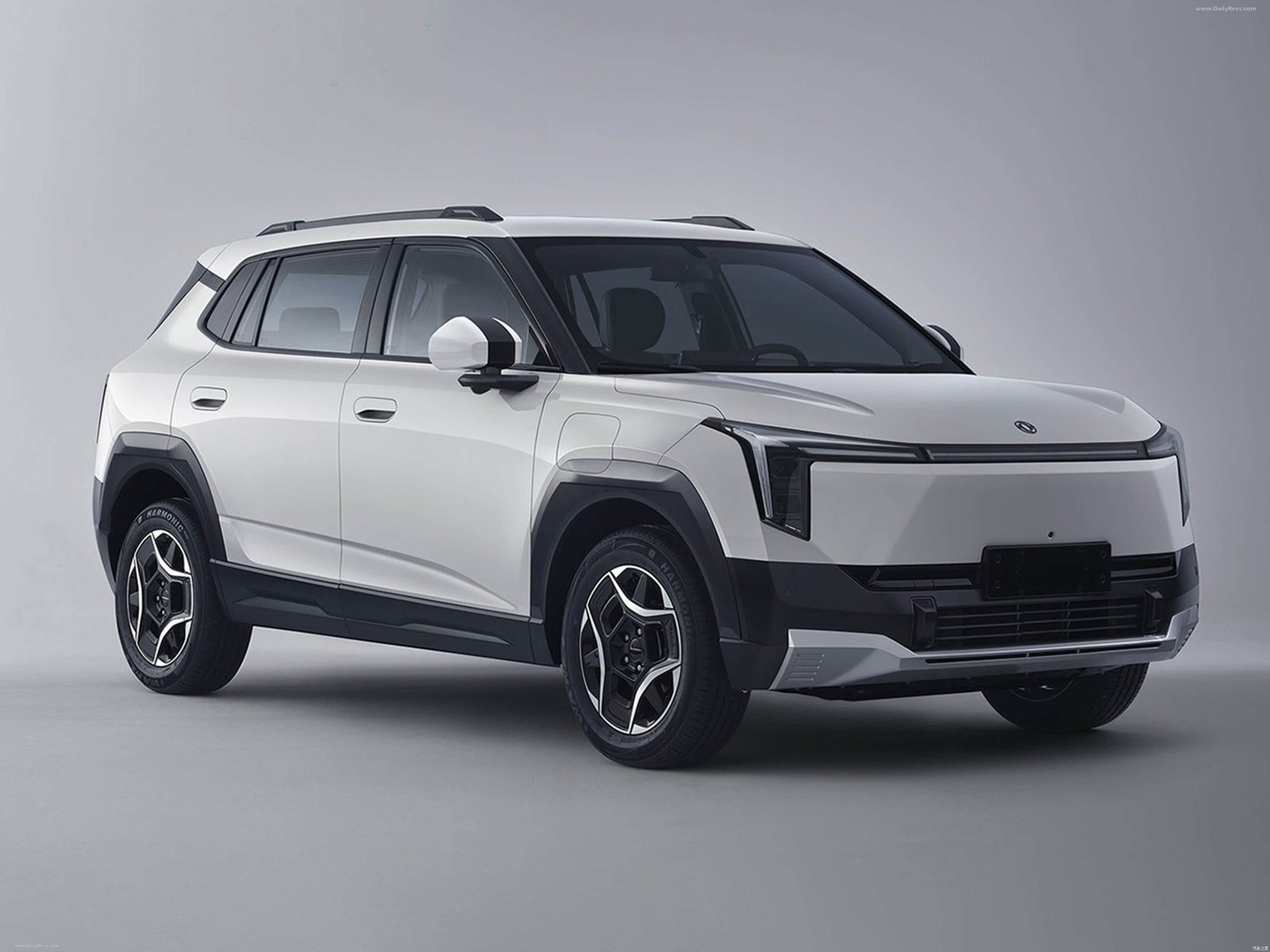 Dongfeng Nammi 06 2025 — главное фото модели, интерьер, передняя панель, рынок internal_mvp