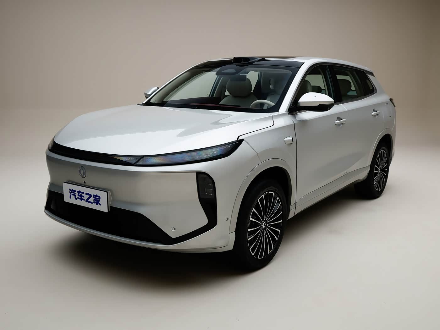 Dongfeng Fengshen L8+ PHEV 2027 — экстерьер, front side, рынок China