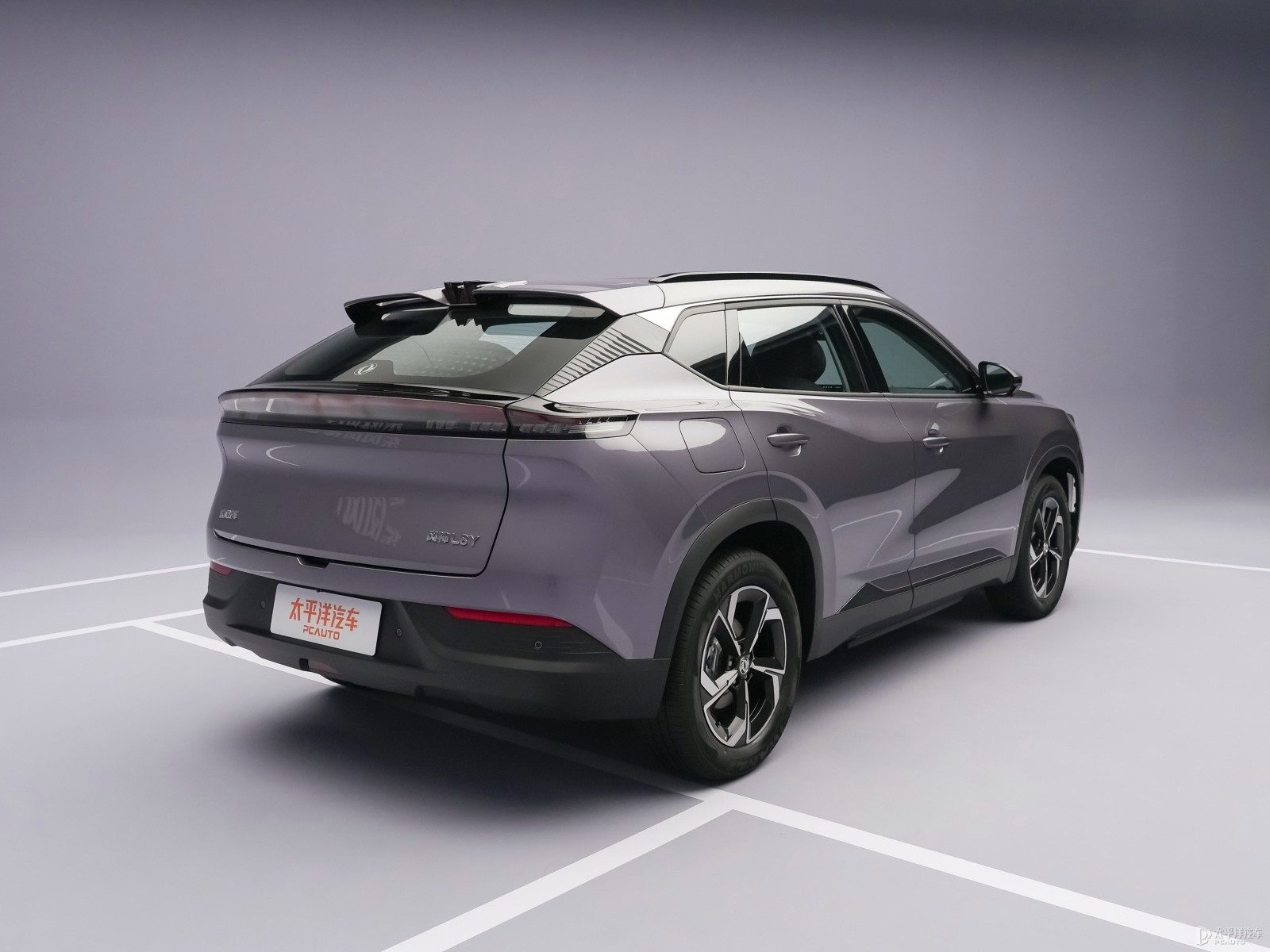 Dongfeng Fengshen L8Y EV 2026 — экстерьер, вид сзади 3/4, рынок China