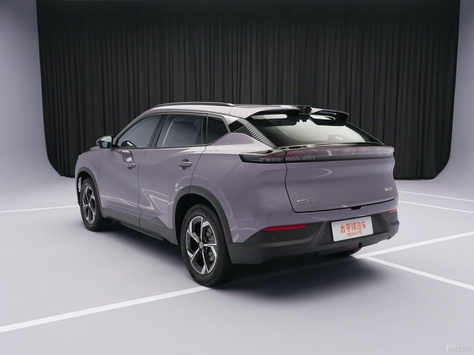 Dongfeng Fengshen L8Y EV 2026 — экстерьер, rear side, рынок China