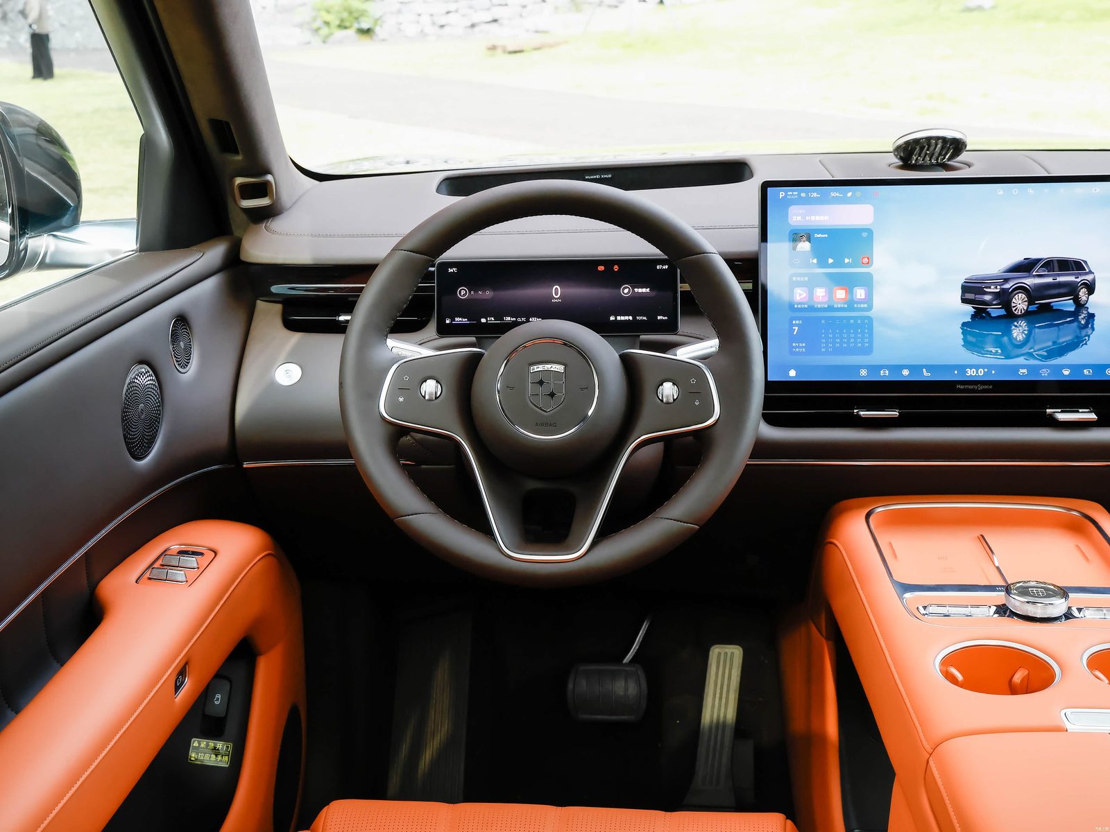 Dongfeng Yijing X9 EV 2027 — интерьер, driver dashboard, рынок China