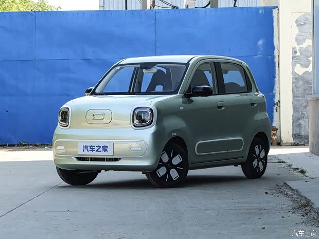 FAW Bestune Pony Five-Door 2026 — экстерьер, вид спереди 3/4