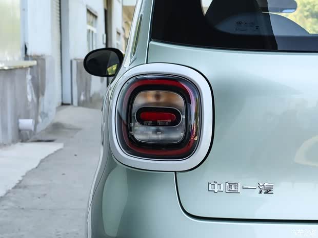 FAW Bestune Pony Five-Door 2026 — экстерьер, rear lamp