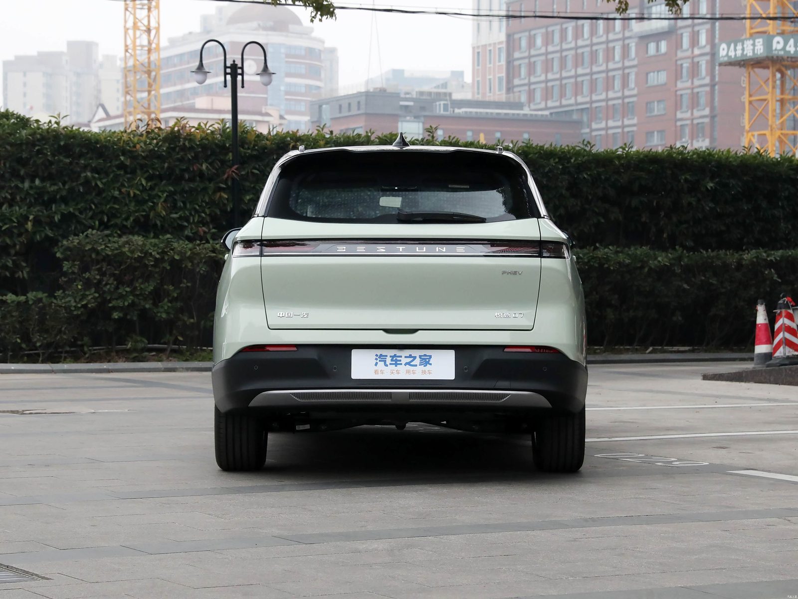 FAW Bestune Yueyi 07 PHEV 2025 — экстерьер, вид сзади, рынок China