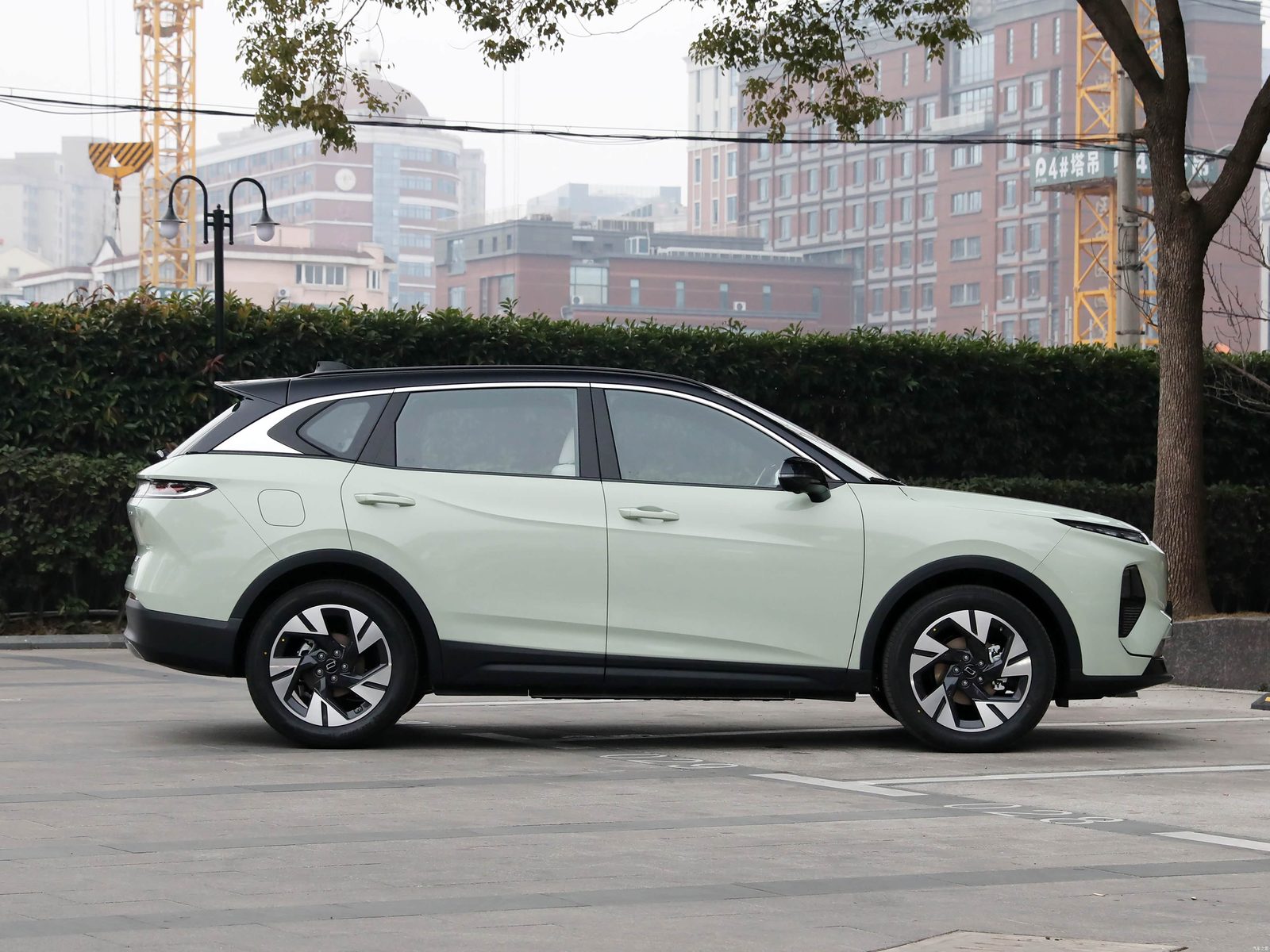 FAW Bestune Yueyi 07 PHEV 2025 — экстерьер, side profile, рынок China