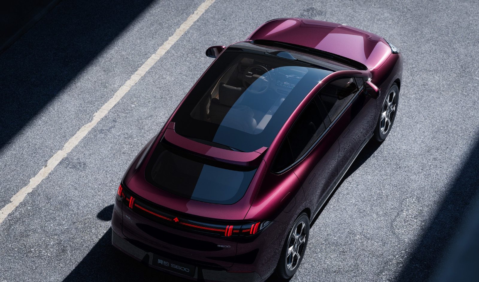 GAC Aion Hyptec S600 EREV 2026 — экстерьер, top 3q, рынок China; shared S600 EV/EREV body and cabin