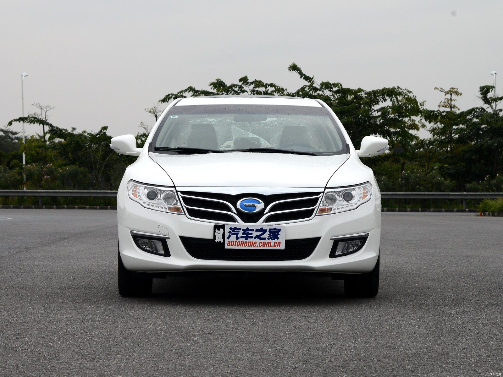 GAC Trumpchi GA5 EREV 2015 — экстерьер, вид спереди, рынок China archive exact-specification reference