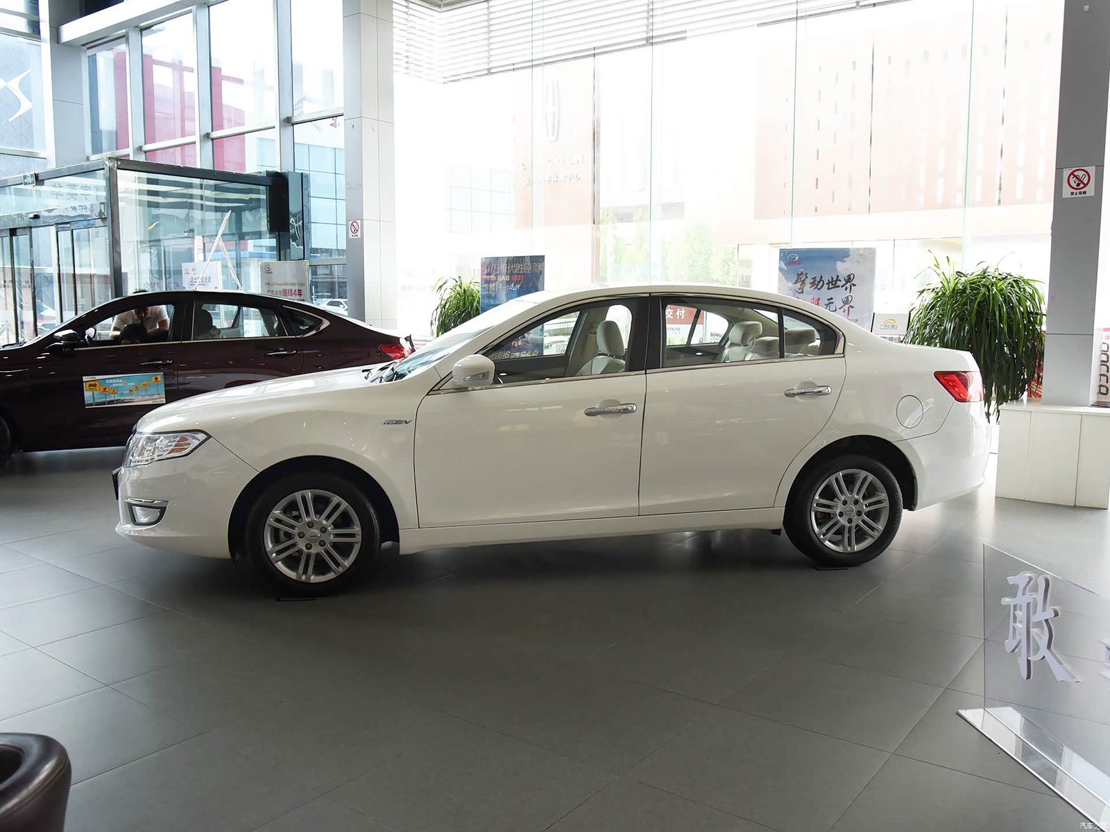 GAC Trumpchi GA5 PHEV 2016 — экстерьер, вид сбоку, рынок China archive exact-specification reference
