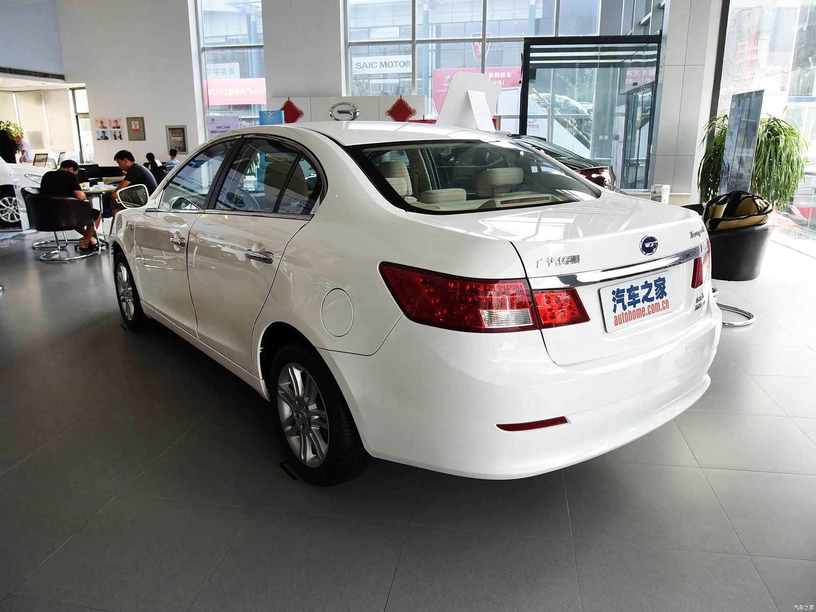 GAC Trumpchi GA5 PHEV 2016 — экстерьер, вид сзади 3/4, рынок China archive exact-specification reference