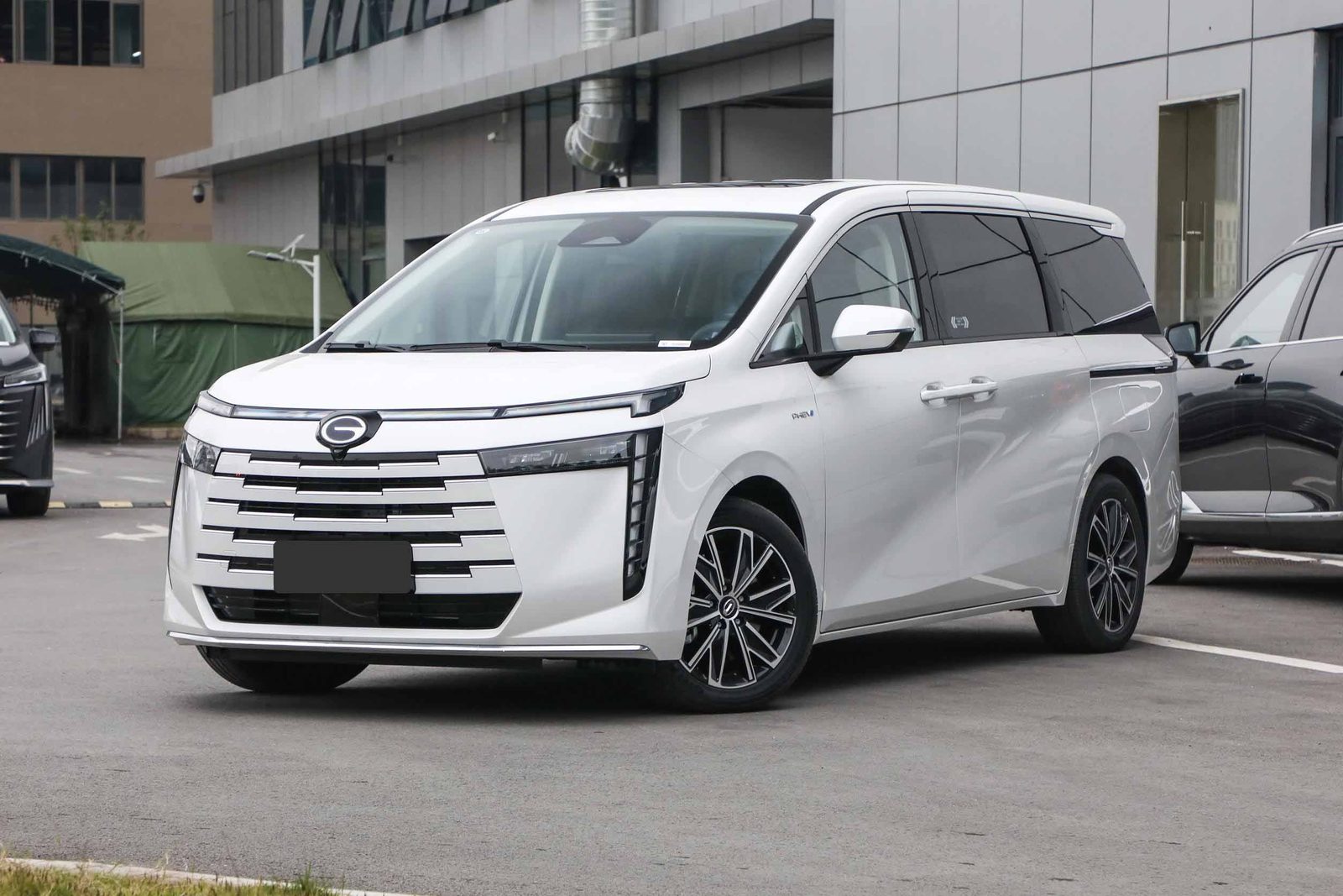 GAC Trumpchi Xiangwang S7 PHEV 2025 — экстерьер, вид сбоку, рынок internal_mvp
