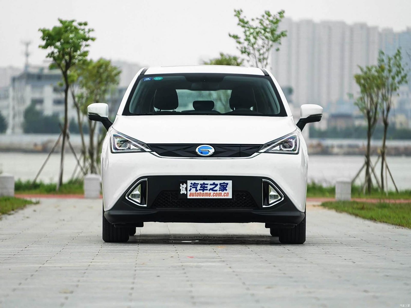 GAC Trumpchi GE3 EV 2018 — экстерьер, вид спереди, рынок China archive exact-specification reference