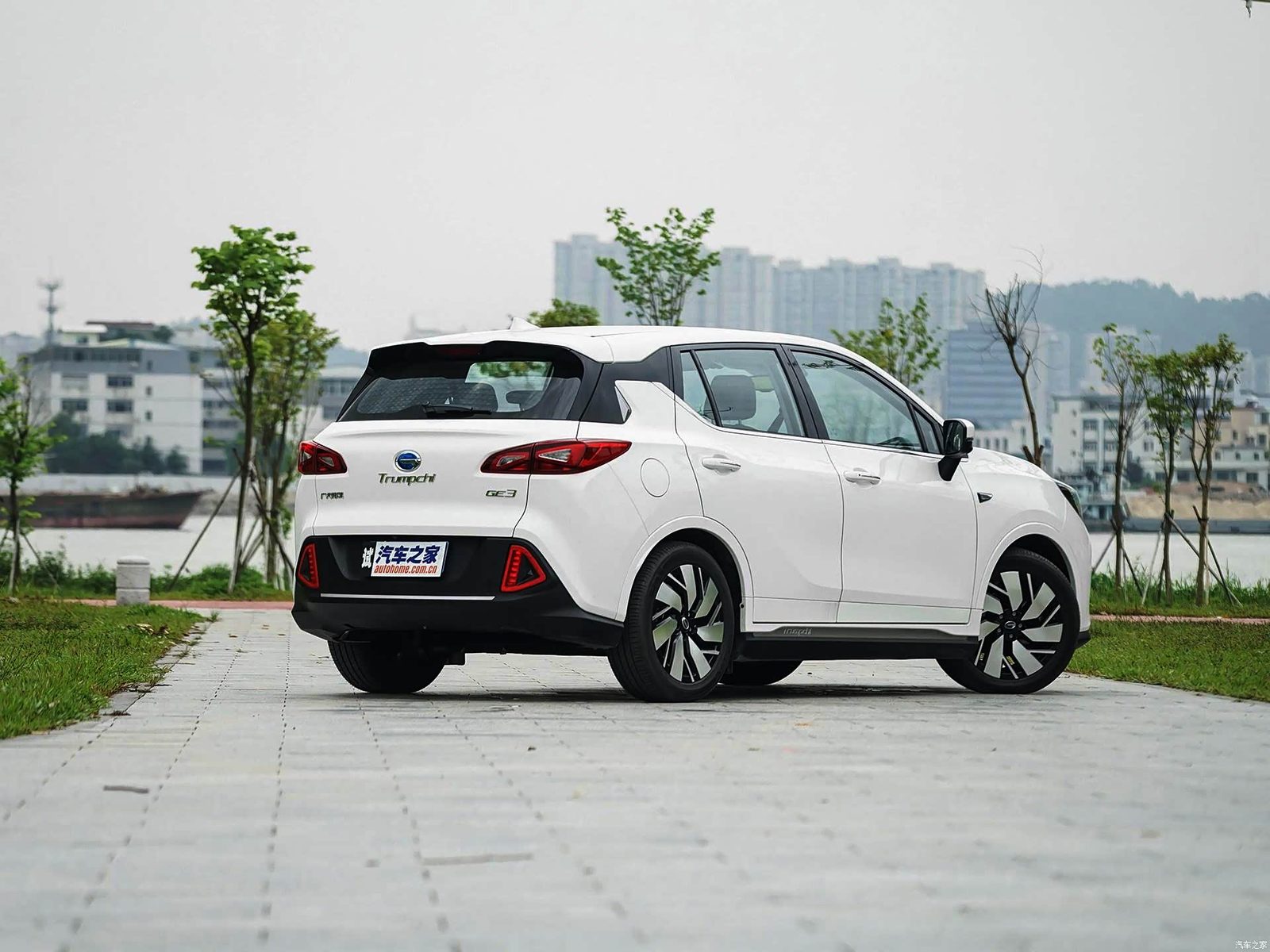 GAC Trumpchi GE3 EV 2018 — экстерьер, rear 3q opposite, рынок China archive exact-specification reference