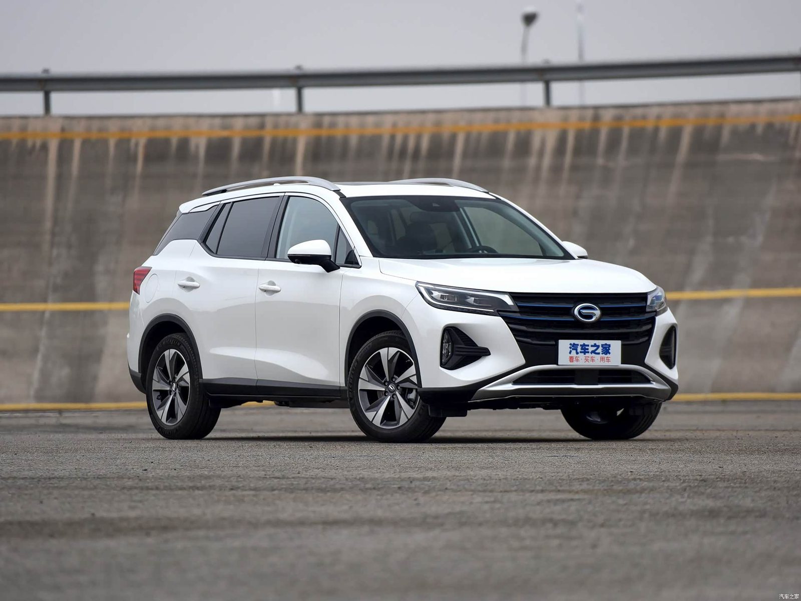 GAC Trumpchi GS4 PHEV 2019 — экстерьер, вид сбоку, рынок China archive exact-specification reference