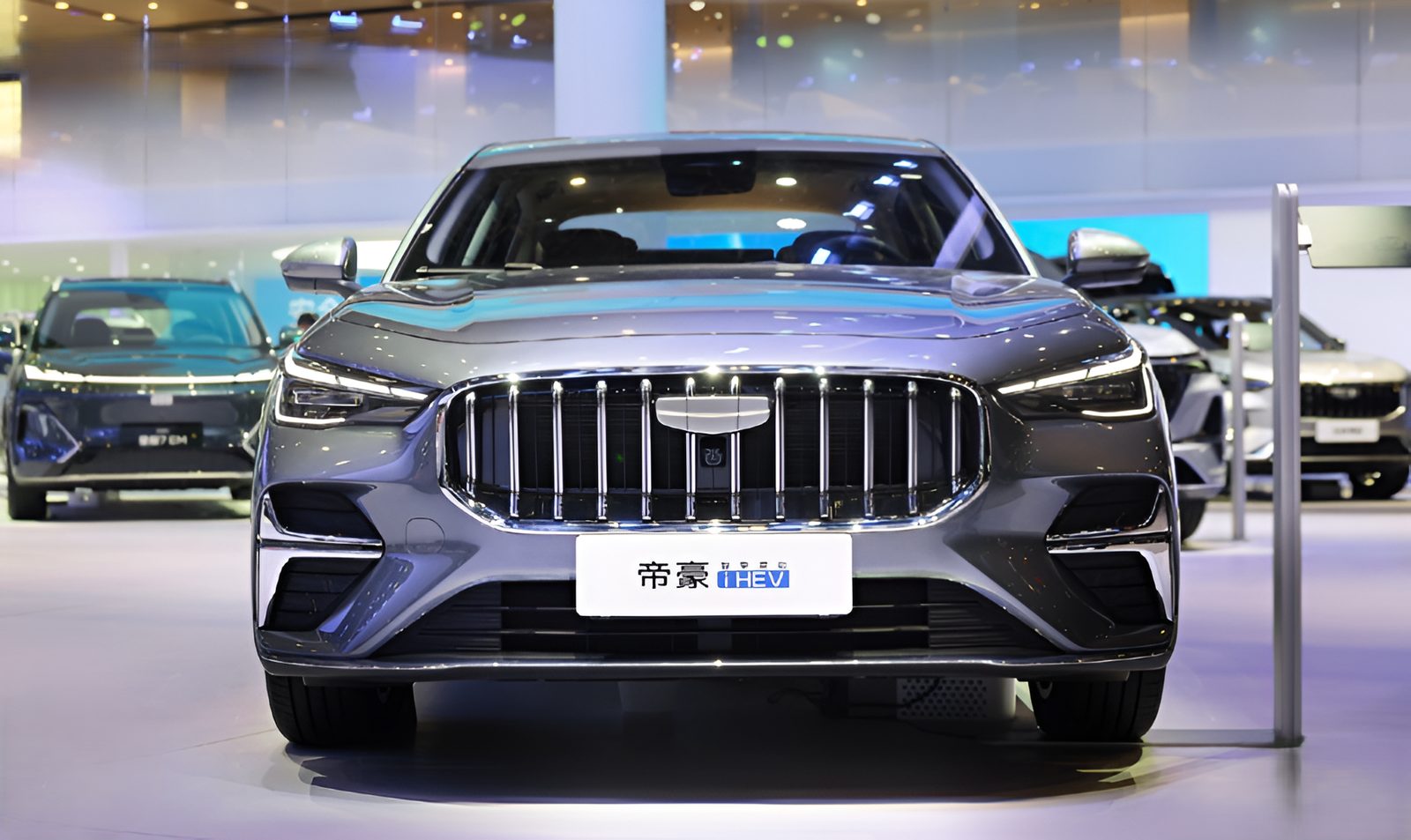 Geely Emgrand i-HEV 2026 — экстерьер, front auto show ihev, рынок China launch/reference