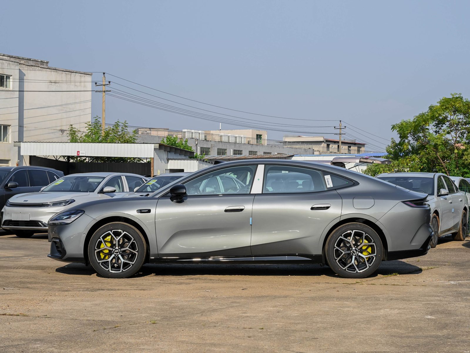 Geely Galaxy TT EV 2026 — экстерьер, side profile, рынок China