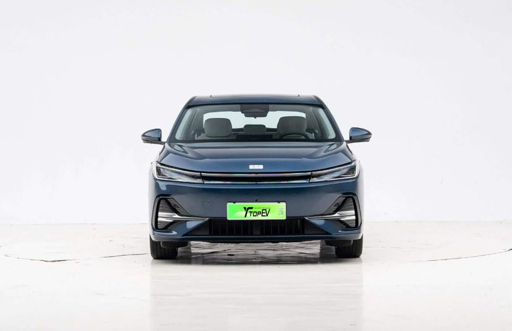 Geely Galaxy A7 EM-i 2026 — экстерьер, вид спереди, рынок internal_mvp
