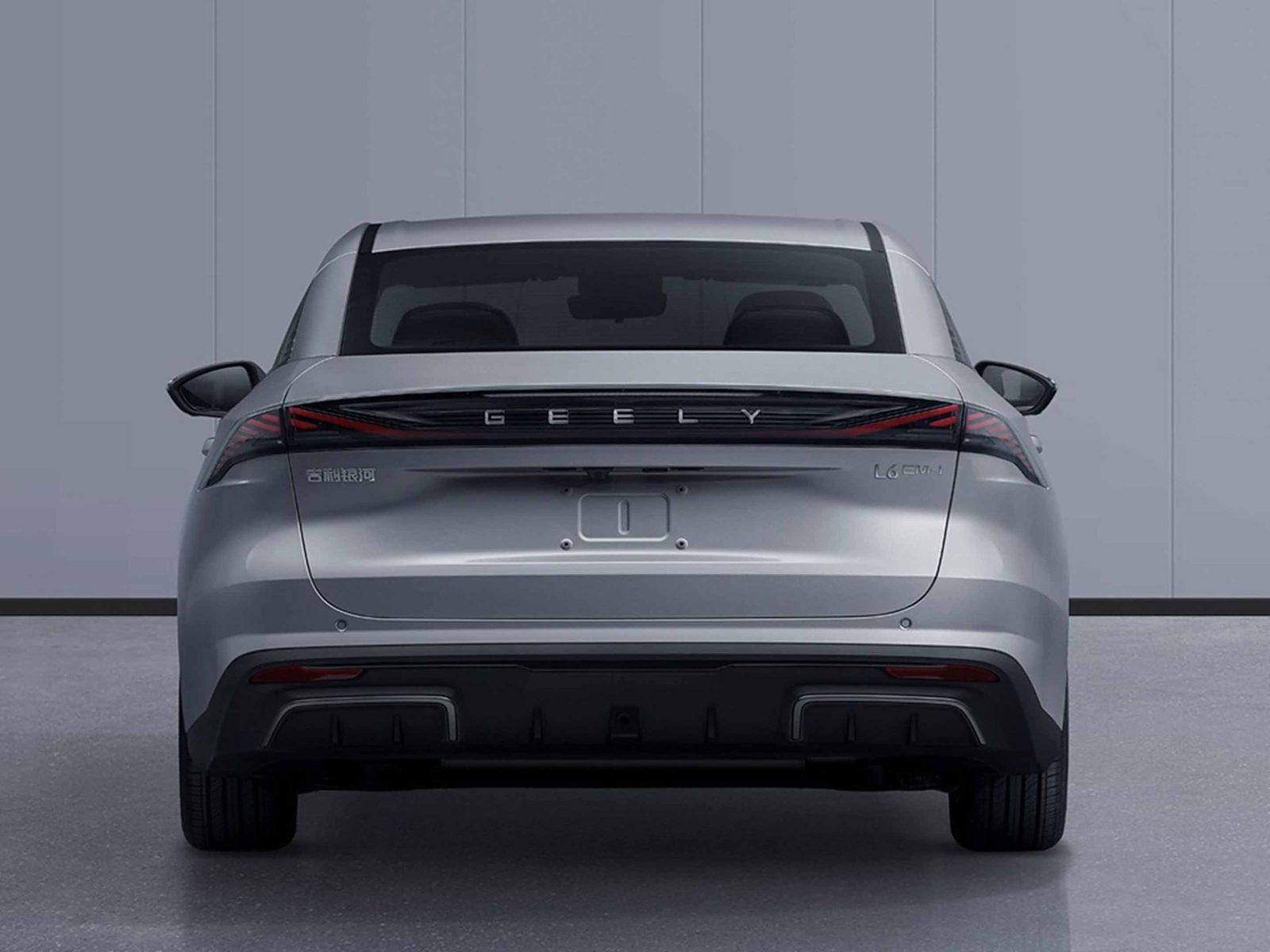 Geely Galaxy L6 EM-i 2026 — главное фото модели, экстерьер, вид спереди 3/4, рынок China