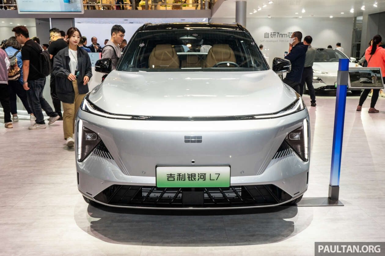 Geely Galaxy L7 EM-i 2026 — экстерьер, side motion, рынок China