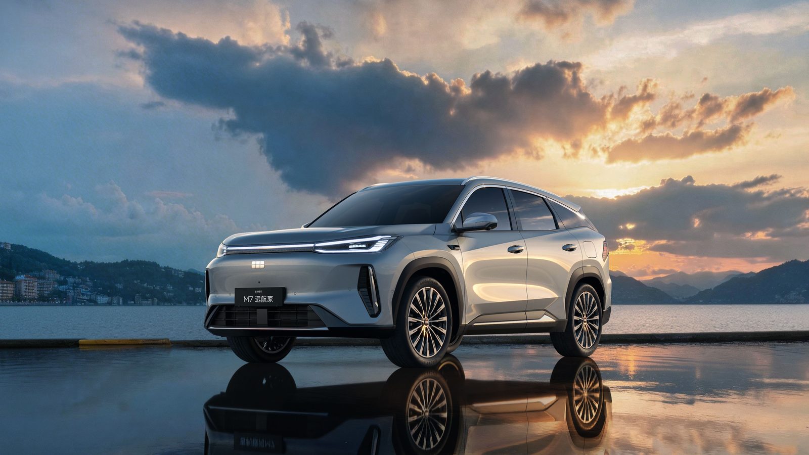Geely Galaxy M7 EM-i 2026 — экстерьер, front 3q lakeside, рынок China / official reference