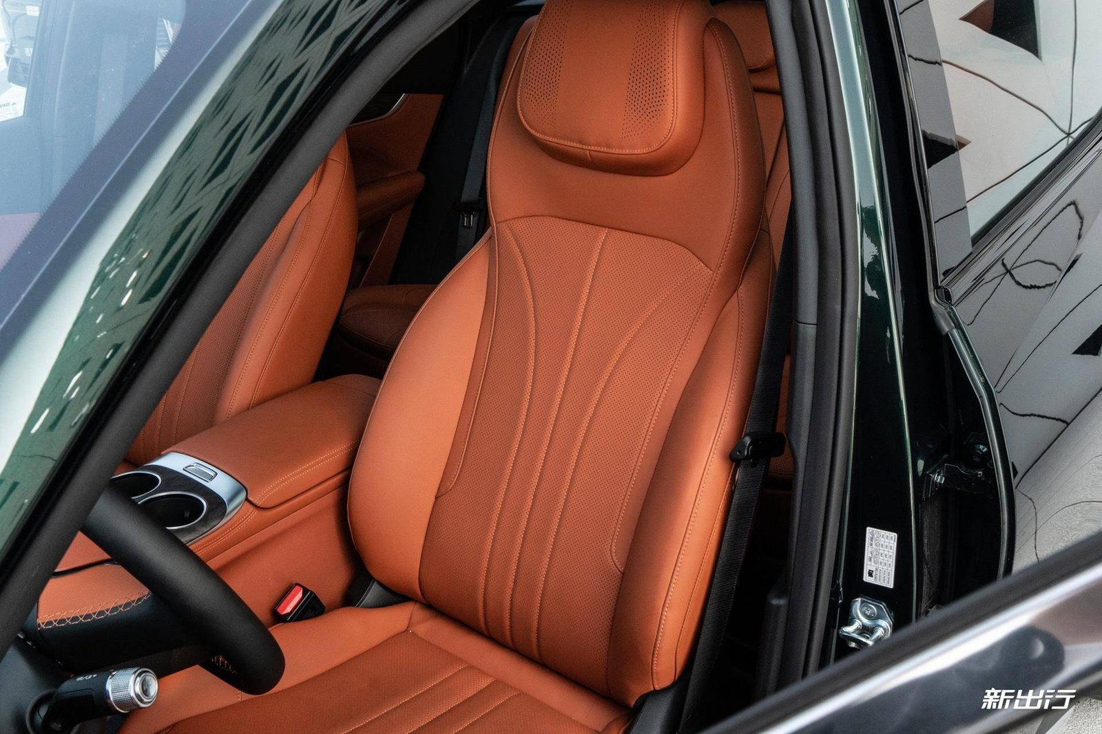 Geely Galaxy M7 EM-i 2026 — интерьер, передние сиденья, рынок internal_mvp