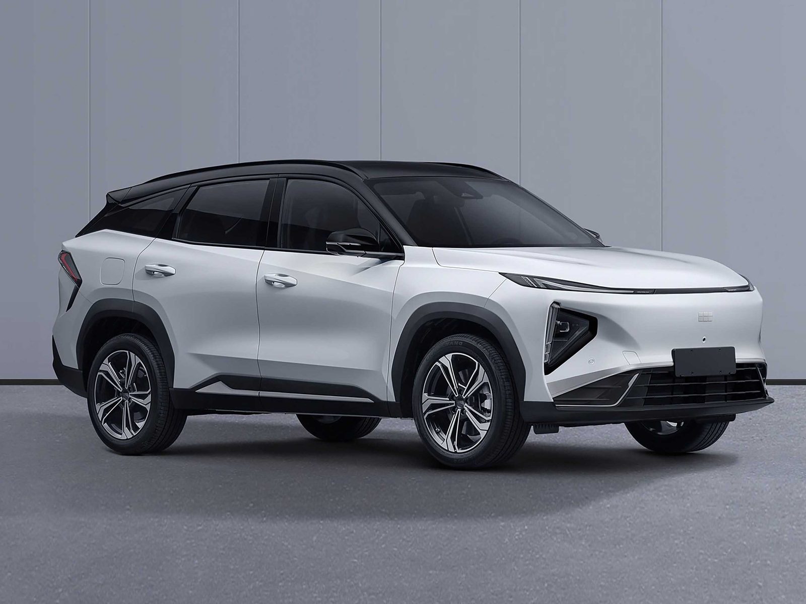Geely Galaxy Starship 7 EM-i 2026 — экстерьер, front 3q studio, рынок China / Galaxy Starship 7 EM-i model-specific reference